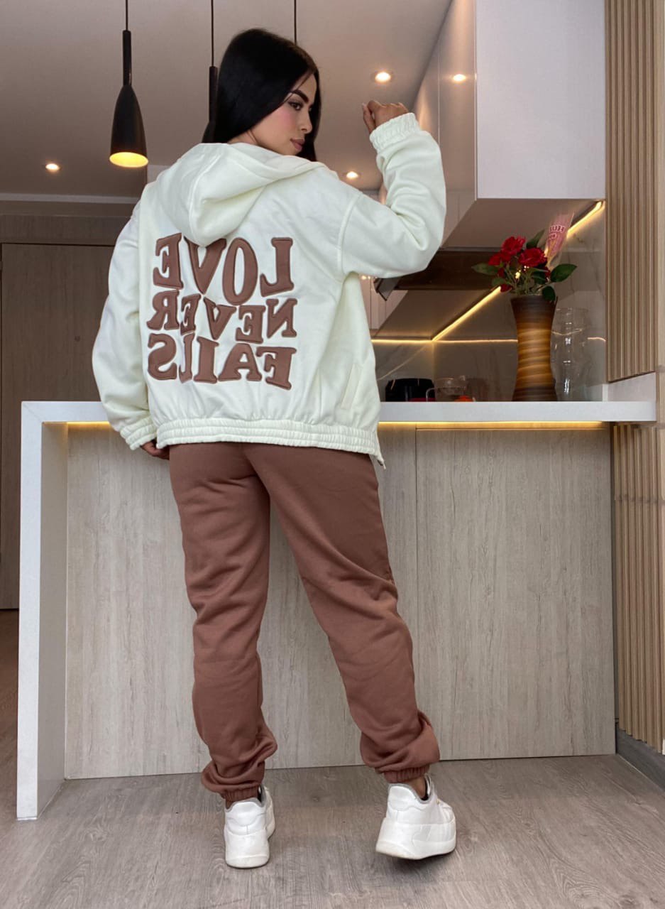"Conjunto LOVE – Tu Estilo con Amor"