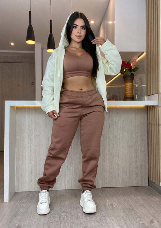"Conjunto LOVE – Tu Estilo con Amor"